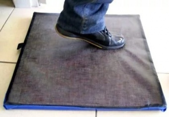 Дезинфицирующий коврик для дезинфекции обуви дезбарьер 50х80х3