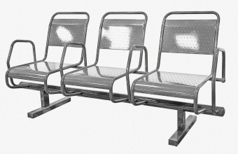 Кресло скамья секция металлических стульев для залов ожидания вокзалов аэропортов Mantella 3-секционное серия 050 1820*630*860